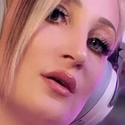 Holly Wolf profile picture