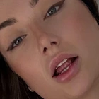 Bee profile picture