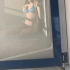 Di profile picture