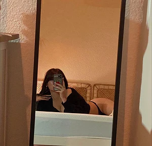 Do older guys think I'm hot?