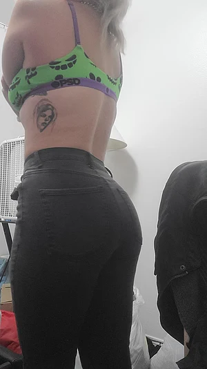 Do I look okay in these black jeans