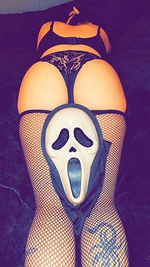 Cum spend Halloween with me 🤤🤤