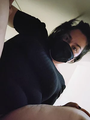 Quiet and still, I sit on your face and if I want you to breathe, submissive fool👿⛓️