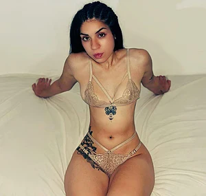 jazmincaceres