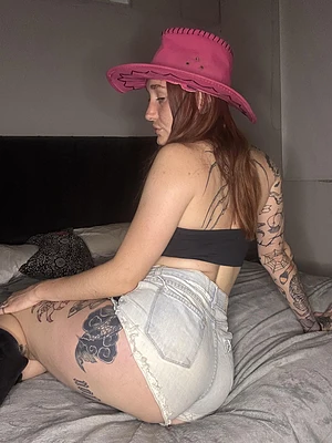 Hello love 💕 , be ready if you dare to join me on my OF I’m really wet actually 🥵🥵😈 be sure you can resist to me 👀🔥
