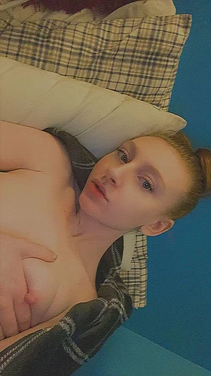 pull my red locks and fuck me with that big cock💦👅