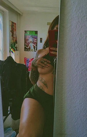 YOUR HOMEWRECKER's pic #379