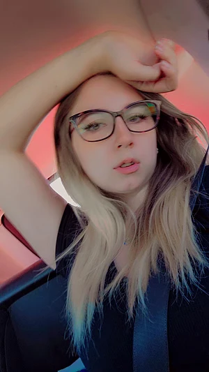 Trying some new angles let me know what you think over on my onlyfans