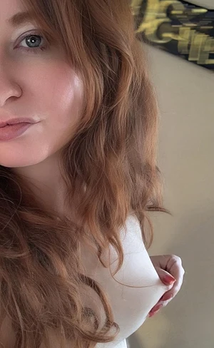 This redhead says hello from Scotland 😝🏴