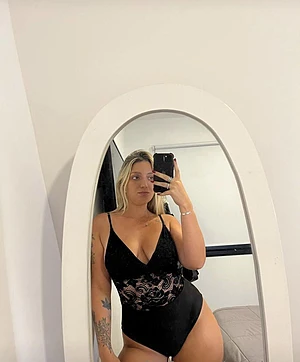 Do you like black lingerie of the day? ☺️