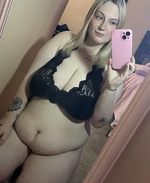 Mom bods are definitely in and you can’t tell me otherwise 😍