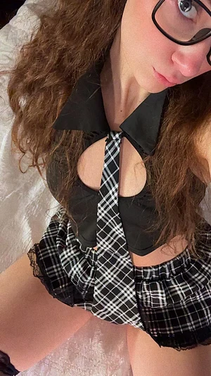 Can I be your naughty girl ?