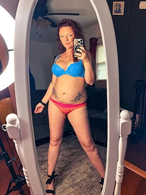 43, 5'2 a little thick, and a lot playful