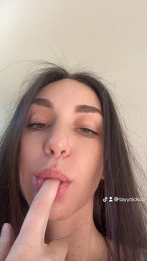 Cum playyy ⬇️⬇️