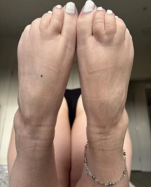 dainty-feet27