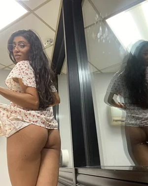 Who dares to fuck me