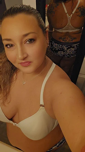SexikittiAsh's pic #2