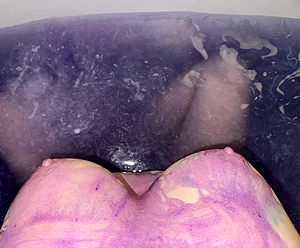 I love bath bombs