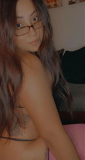 Brunette with glasses