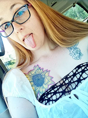 LyssaMay's pic #2