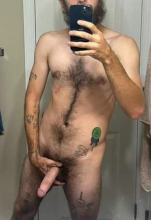 24 year old 👀 don’t be shy ☺️