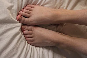 What colour should I paint my nails?