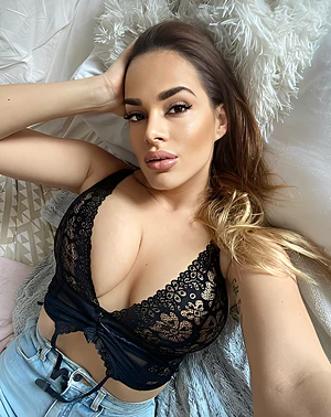 Chill with me, babe 🙈