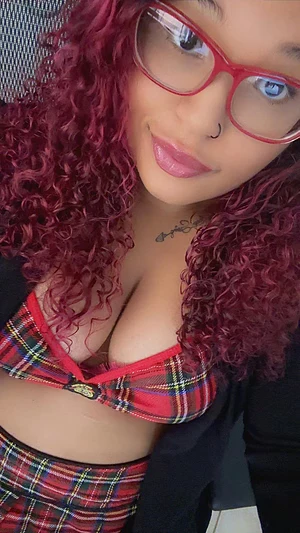 Babes… I’m craving some new ways to tease you. Should I play dress up? Go extra spicy? Or maybe surprise you with something wild? Drop your ideas and let’s see what makes me your favorite obsession 🔥