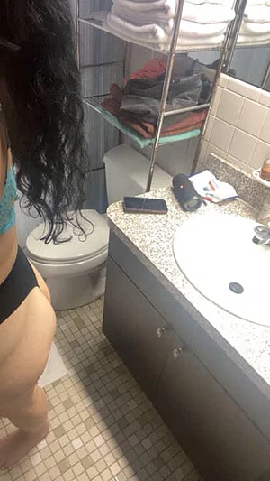 Bend me over🤤