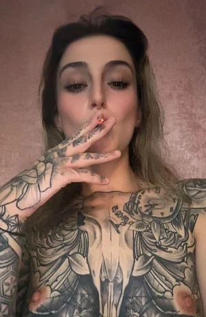 queeniink69