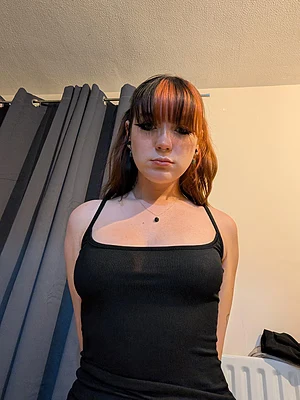 crazy goth girls >>>