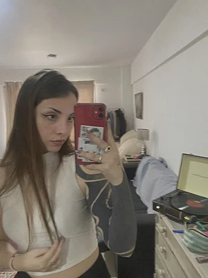 Mirror mirror on the wall, where’s the biggest guys in town?