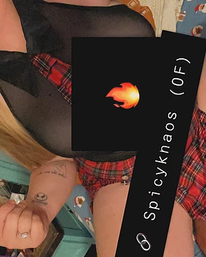 Wanna play with fire? 🔥👅💦