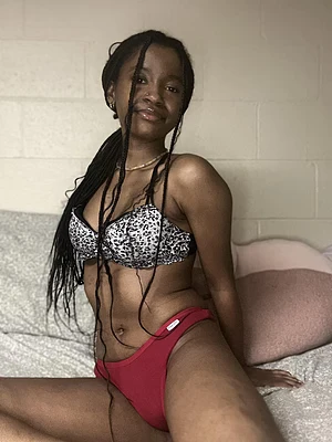 Stormy's pic #2