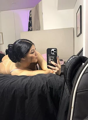 Want some of this ass? 😜