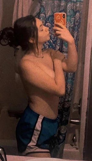 Meg💋's pic #2