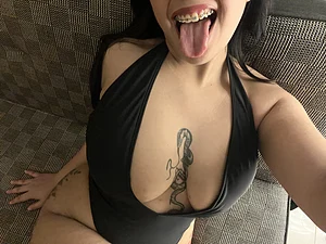you like inked girls huh?