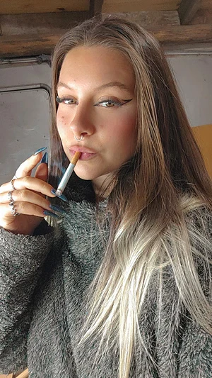 My OF is free to subscribe, join me!