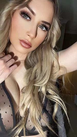 Don’t bully me I’ll cum 👅