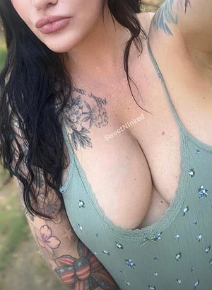 SweetNinked's pic #3
