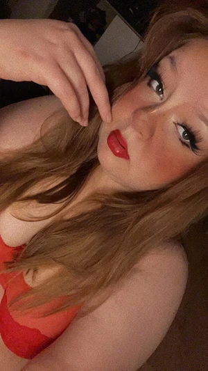 What can this lips doing for you, honey