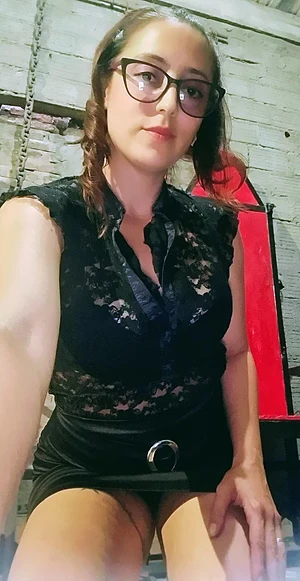 What do you feel playing with a pretty Mommy like me?