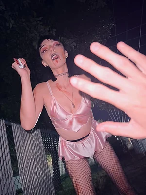 𝕳𝖔𝖗𝖗𝖔𝖗 𝕲𝖍𝖔𝖚𝖑's pic #5