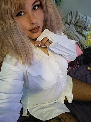 All dressed up to be undressed 😈