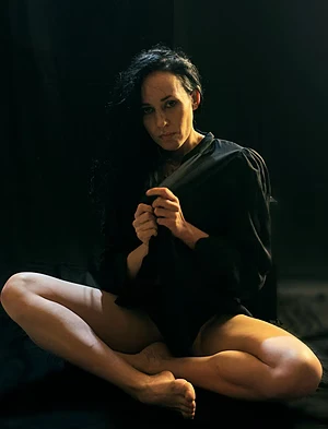 The dark wrapped around me like velvet
